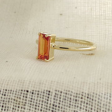 Minimalist Lab Orange Sapphire Gold Ring in Recycled 14k Gold: A Perfect Choice for Weddings, Proposals, or Anniversaries
