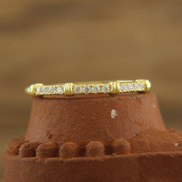 Minimalist Round Cut Diamond Ring | Sustainable Gold | Elegant Comfort & Timeless Style - ADR45
