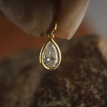 Minimalist Pendant, Elegant Jewelry, Chic Necklace, Handmade Gold,