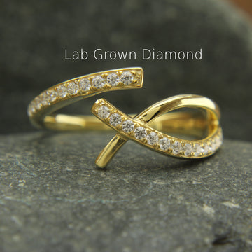 Crossover Lab Diamond Ring in Recycled Gold with Micropavé – Handmade Luxury ADR3 LGD