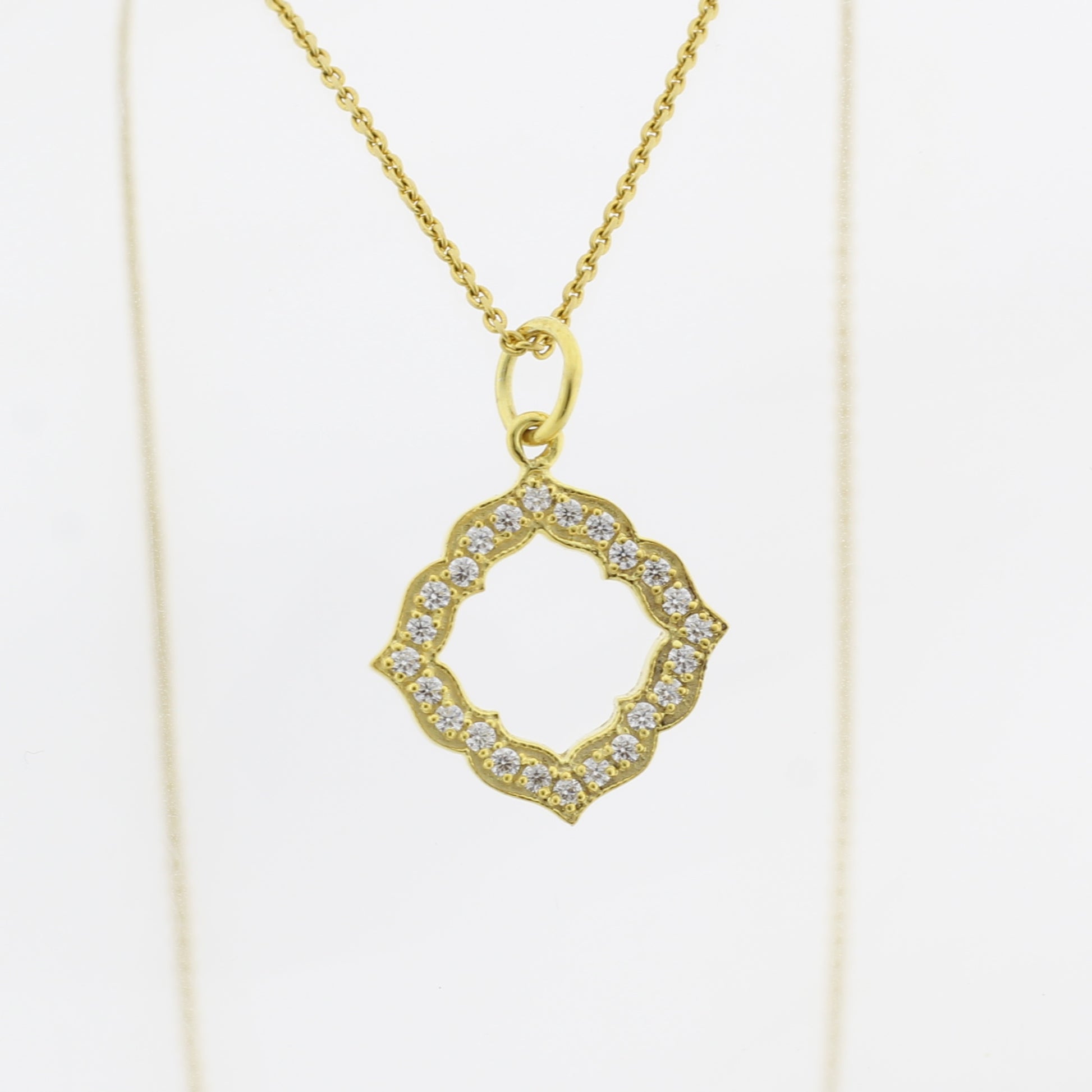 Micropavé Design, Gold Lab Diamond Necklace – Timeless Gift, Subtle Sparkle Lab Pendant for Daily Wear, Classic Lab Diamond Pendant