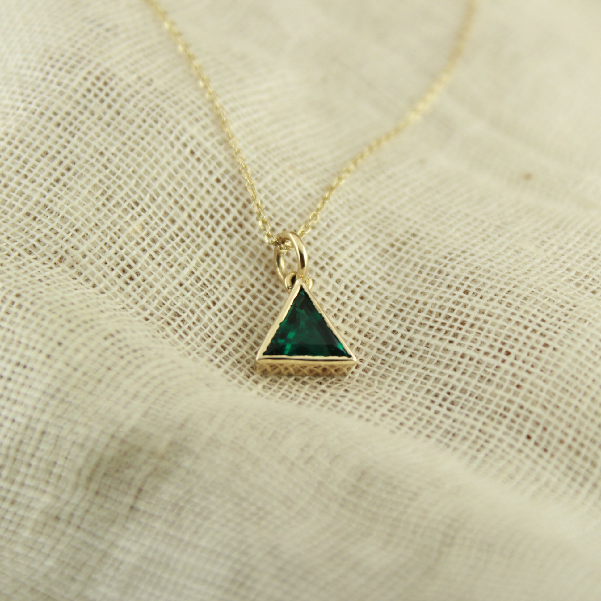 Unique Emerald Necklace for Her, Emerald Jewelry for Anniversary, Triangle Cut Emerald Bezel Jewelry